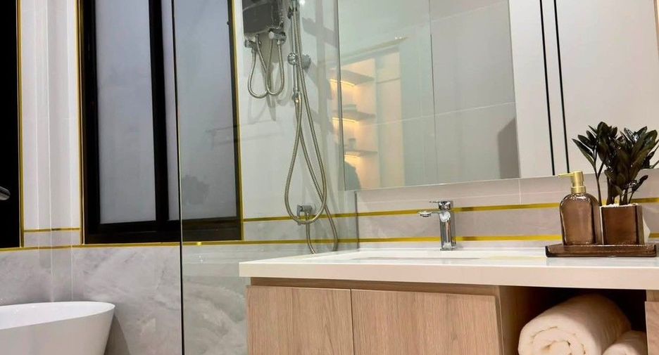À vendre 5 chambres villa à Bang Lamung, Chonburi