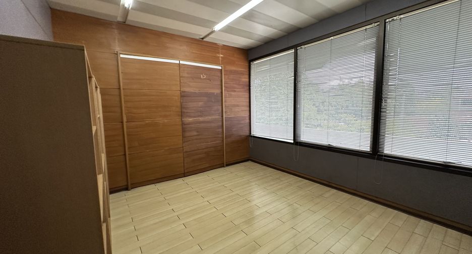 出租 办公室 在 Mueang Chiang Mai, Chiang Mai