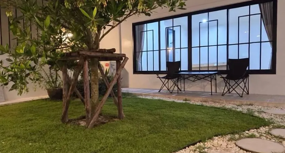 For rent 4 bedrooms house in Mueang Phuket, Phuket