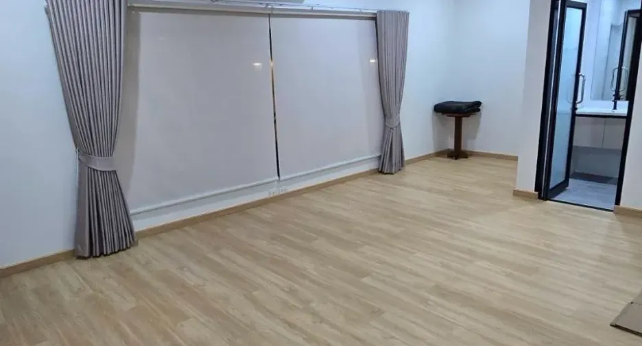 For rent 4 bedrooms house in Mueang Phuket, Phuket