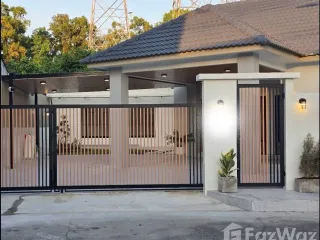 For rent 4 bedrooms house in Mueang Phuket, Phuket