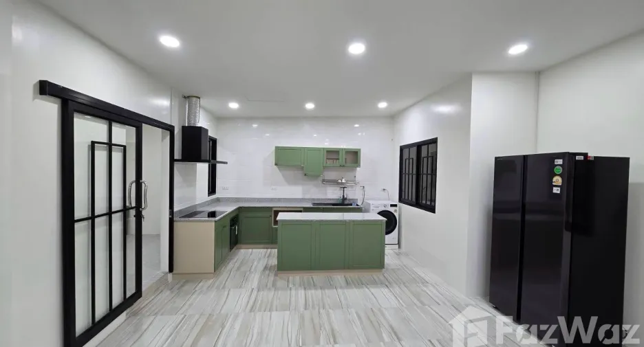 For rent 4 bedrooms house in Mueang Phuket, Phuket