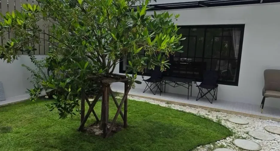 For rent 4 bedrooms house in Mueang Phuket, Phuket