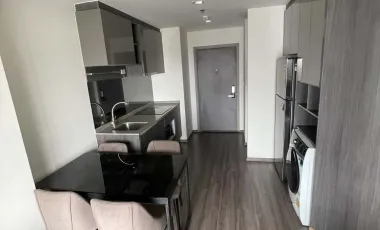 For rent 2 bedrooms condo in Khlong San, Bangkok