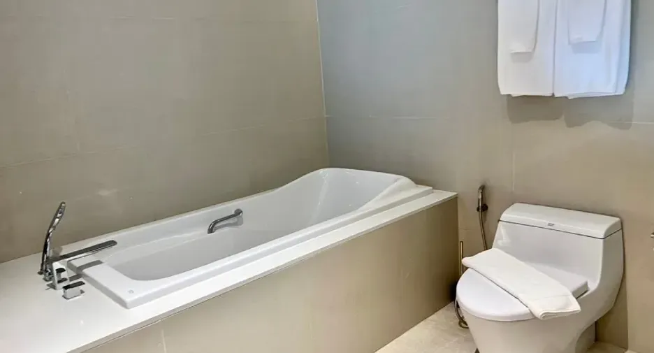 À vendre 3 chambres condo à Bang Saray, Pattaya