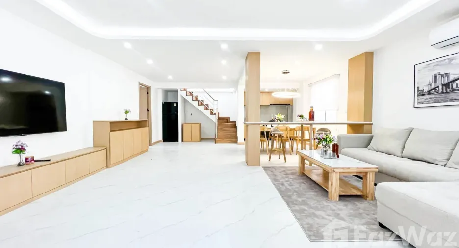 Villa zum Kauf mit 5 Zimmer in Bang Lamung, Chonburi