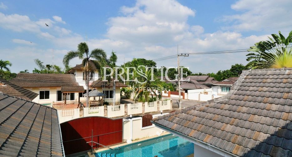 Haus zur Miete mit 4 Zimmer in Bang Lamung, Chonburi