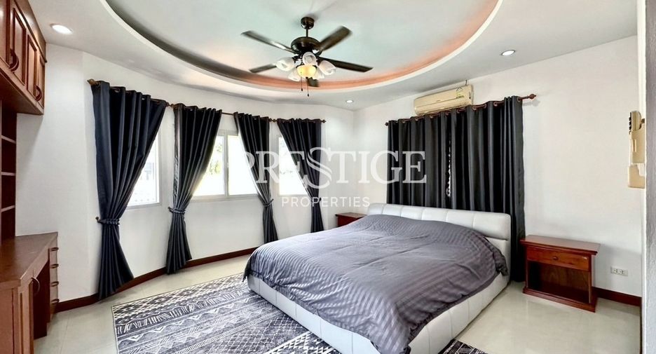 Haus zur Miete mit 4 Zimmer in Bang Lamung, Chonburi
