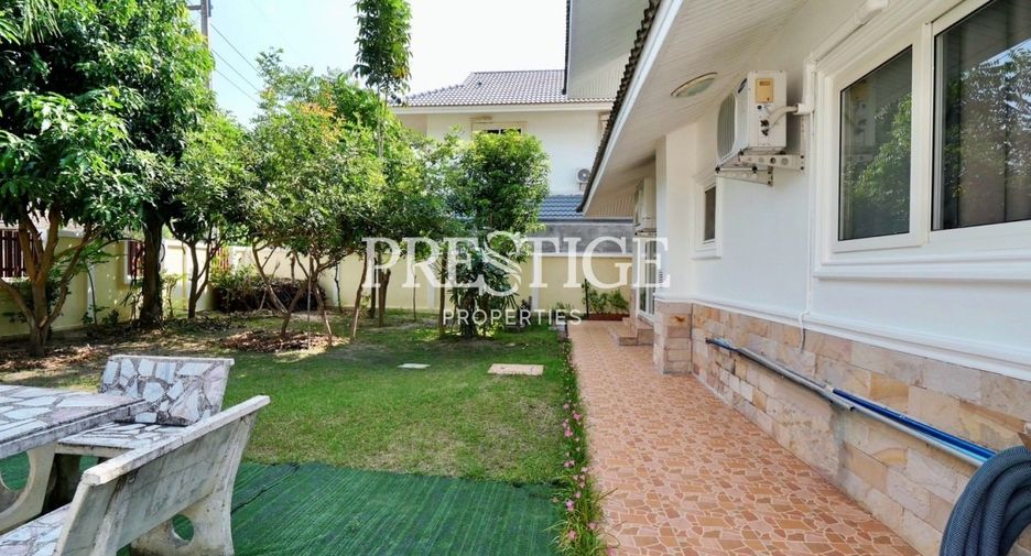 Haus zur Miete mit 4 Zimmer in Bang Lamung, Chonburi