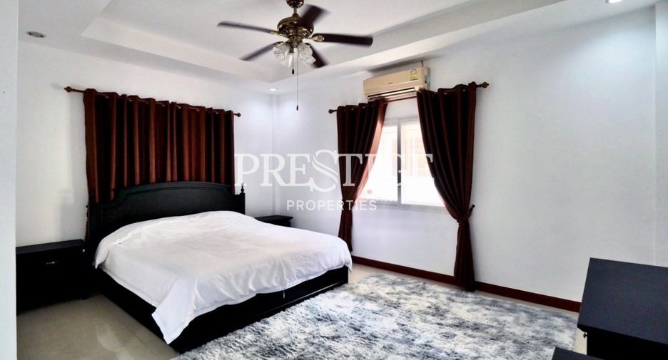 Haus zur Miete mit 4 Zimmer in Bang Lamung, Chonburi