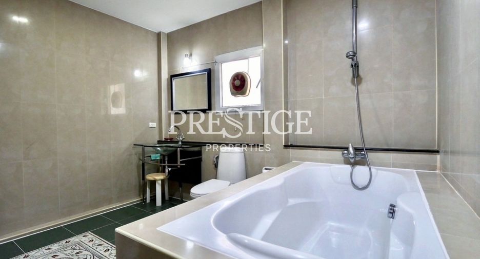 Haus zur Miete mit 4 Zimmer in Bang Lamung, Chonburi