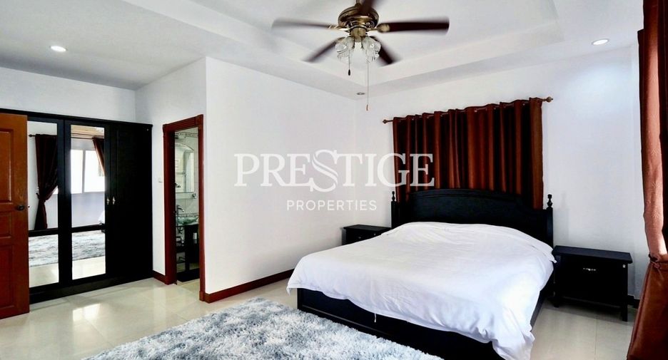 Haus zur Miete mit 4 Zimmer in Bang Lamung, Chonburi