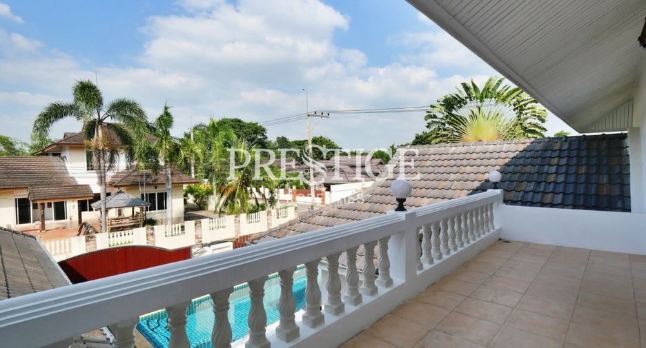 Haus zur Miete mit 4 Zimmer in Bang Lamung, Chonburi
