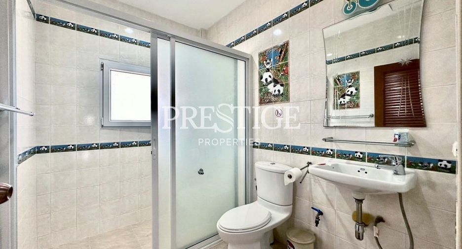 Haus zur Miete mit 4 Zimmer in Bang Lamung, Chonburi
