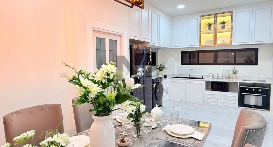 For sale 3 bedrooms villa in Bang Lamung, Chonburi