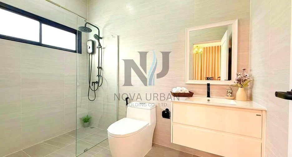 For sale 3 bedrooms villa in Bang Lamung, Chonburi