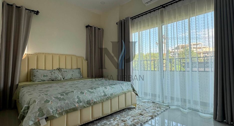 Villa en alquiler de 4 habitaciones en Huay Yai, Pattaya