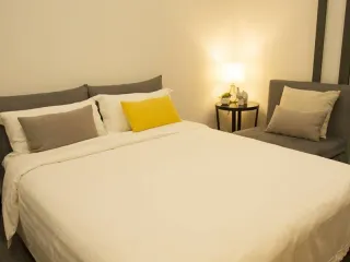 For sale 1 bed condo in Khlong San, Bangkok