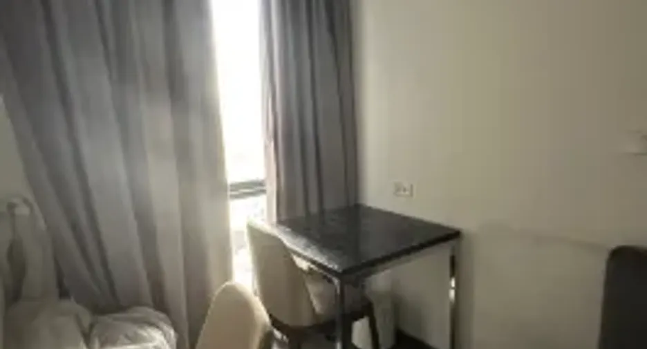 À vendre 1 chambre condo à Khlong San, Bangkok