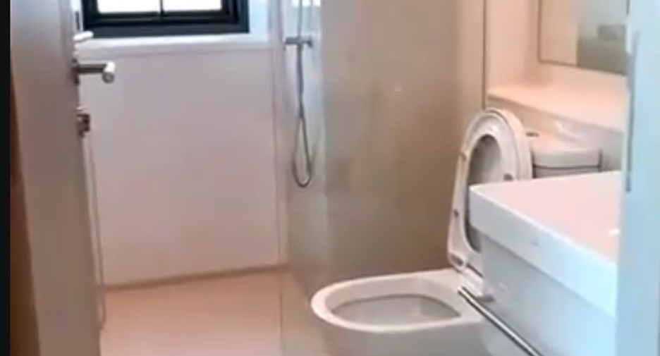 For rent 2 bedrooms condo in Huai Khwang, Bangkok