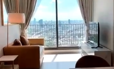 For rent 2 bedrooms condo in Huai Khwang, Bangkok