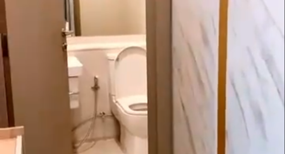 For rent 2 bedrooms condo in Huai Khwang, Bangkok