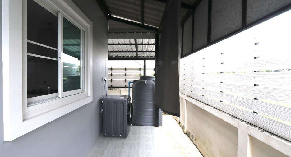 For rent 5 bedrooms house in San Sai, Chiang Mai