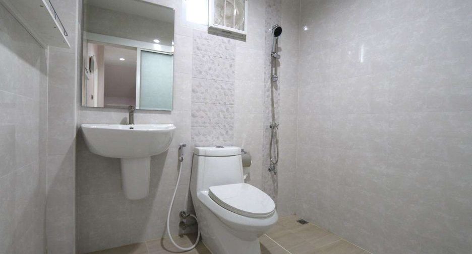 For rent 5 bedrooms house in San Sai, Chiang Mai