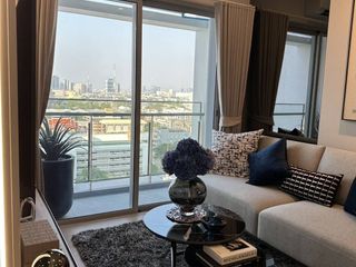 For sale 2 bedrooms condo in Dusit, Bangkok