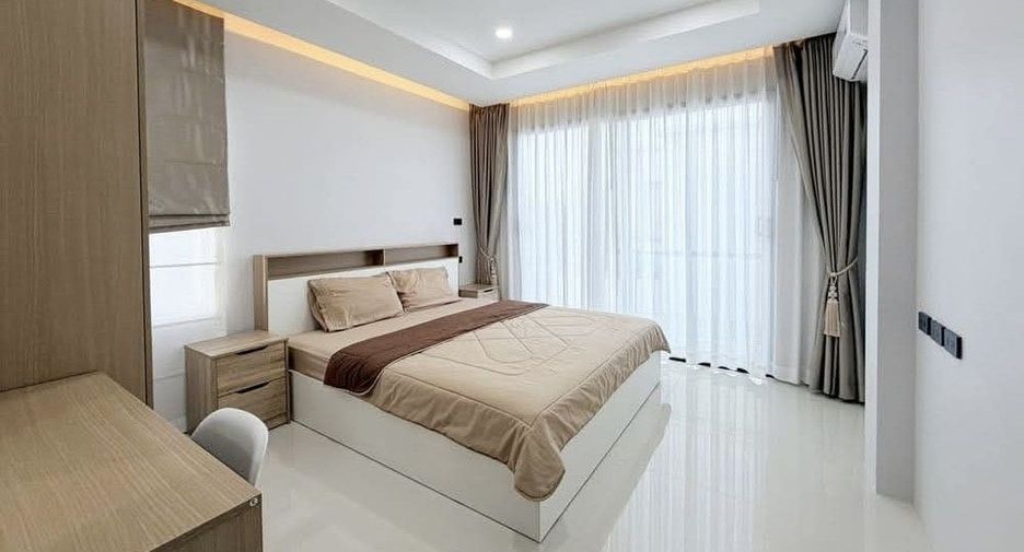 For rent 3 bedrooms villa in Bang Lamung, Chonburi