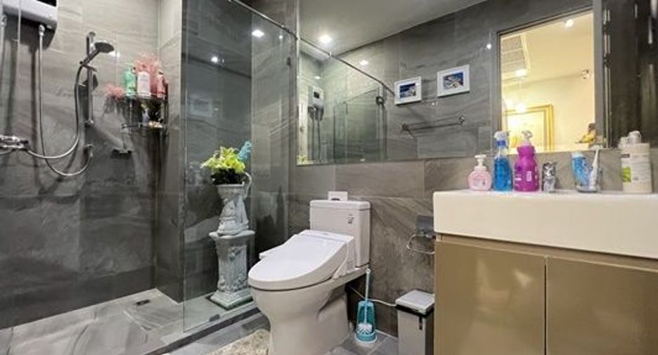 Продажа и аренда 2 спальни кондо в Ратчатхещи, Бангкок