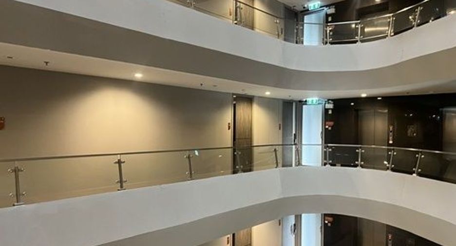 Продажа и аренда 2 спальни кондо в Ратчатхещи, Бангкок