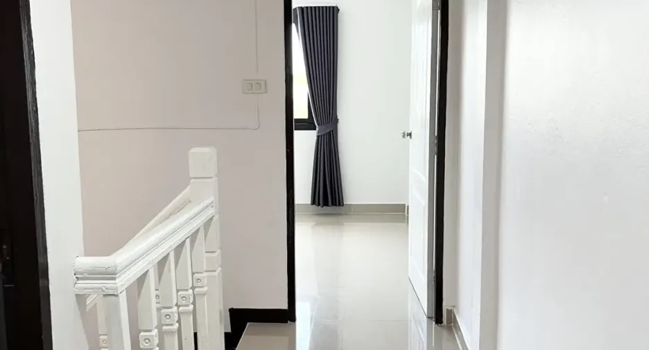 For rent 4 ベッドルーム townhouse in Bang Khen, Bangkok