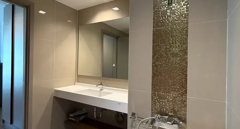 For rent 1 bed condo in Phra Khanong, Bangkok