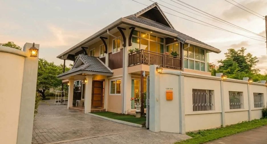 À louer 3 chambres maison à Mueang Chiang Mai, Chiang Mai