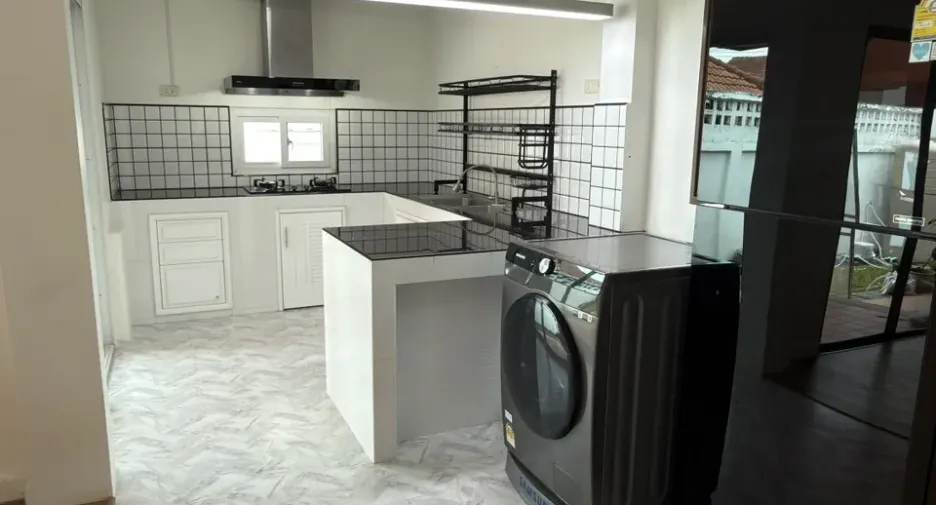 ให้เช่า 3 ห้องนอน บ้านเดี่ยว ใน ถลาง, ภูเก็ต