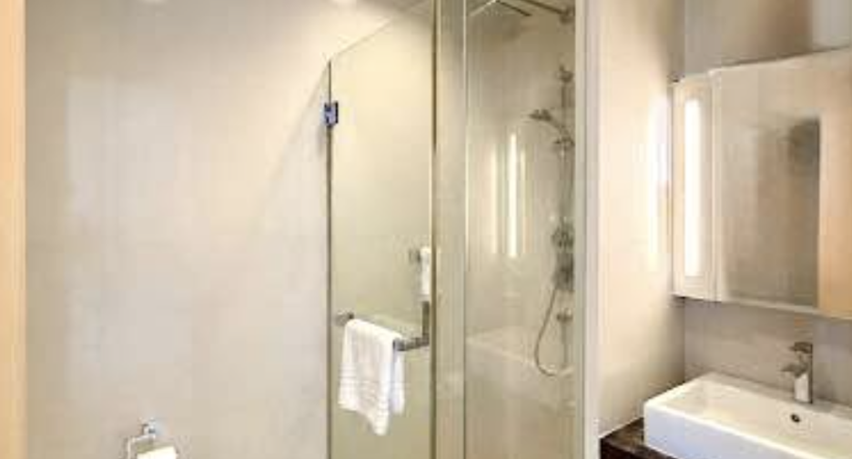 À vendre 1 chambre condo à Khlong Toei, Bangkok