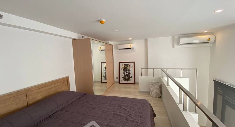 For rent 1 bed condo in Sathon, Bangkok