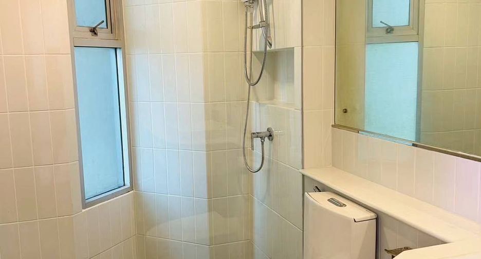 For rent 2 bedrooms condo in Sathon, Bangkok