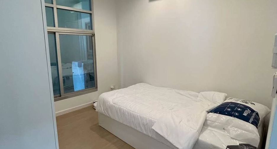 For rent 2 bedrooms condo in Sathon, Bangkok