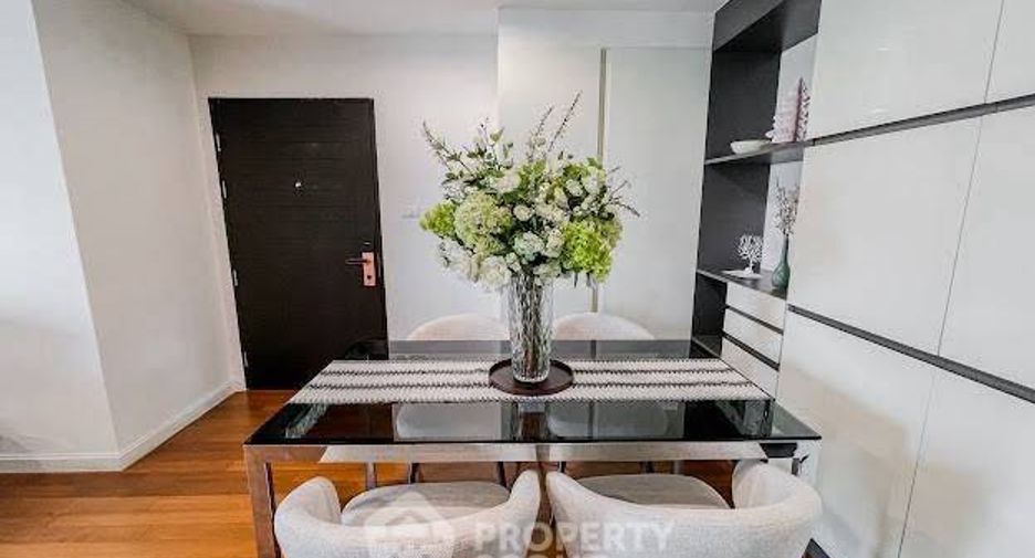 For rent 2 bedrooms condo in Huai Khwang, Bangkok