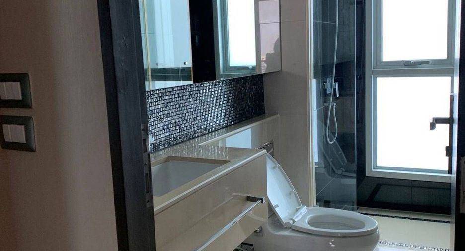 Wohnung zur Miete mit 2 Zimmer in Watthana, Bangkok