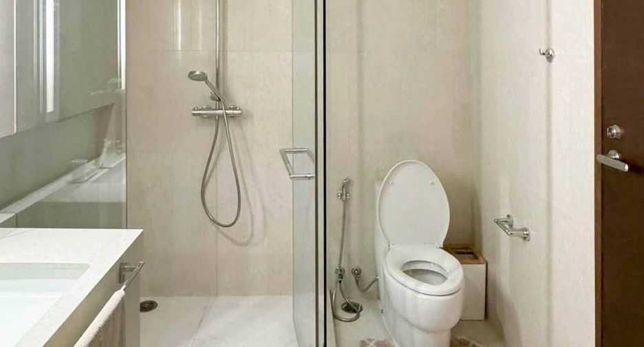 For rent 1 bed condo in Watthana, Bangkok