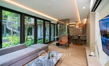 À louer 2 chambres condo à Huai Khwang, Bangkok