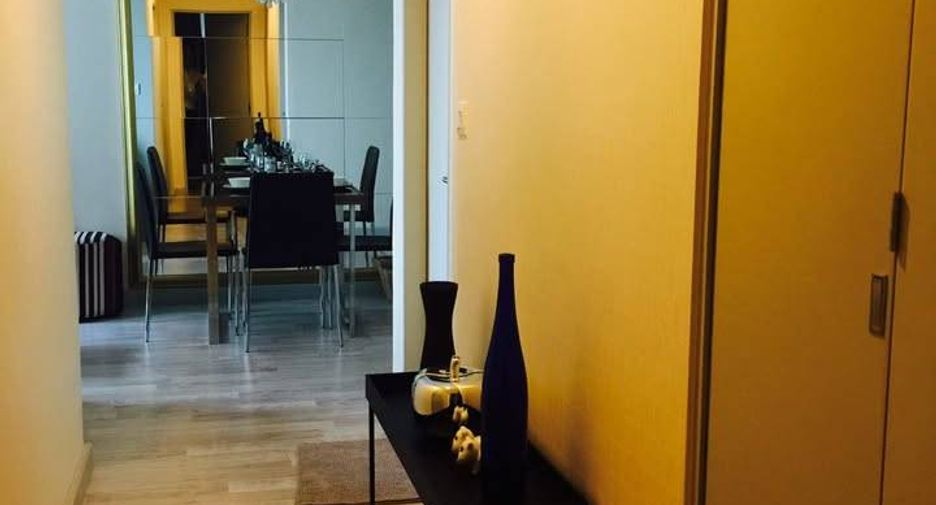 À louer 2 chambres condo à Huai Khwang, Bangkok