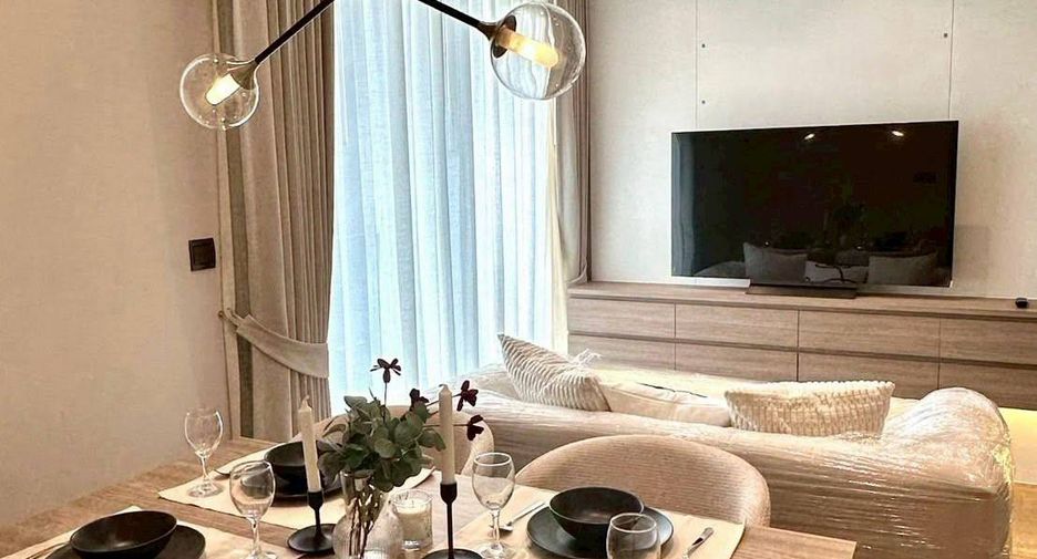 For rent 2 bedrooms condo in Khlong Toei, Bangkok