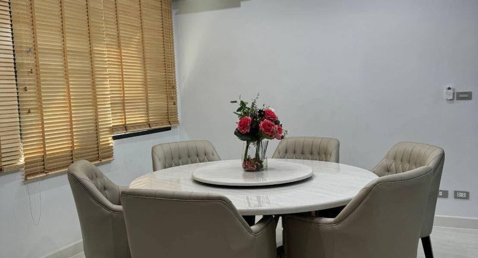For rent 4 bedrooms house in Suan Luang, Bangkok