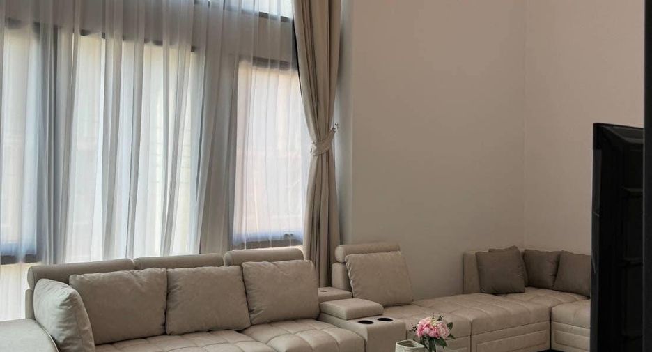 For rent 4 bedrooms house in Suan Luang, Bangkok