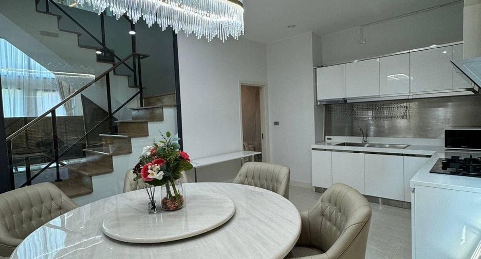 For rent 4 bedrooms house in Suan Luang, Bangkok