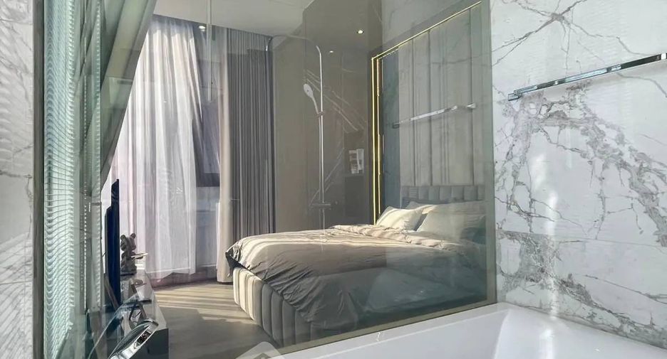 For rent 2 bedrooms condo in Khlong Toei, Bangkok
